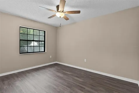 307 W Berckman Street Fruitland Park FL 34731