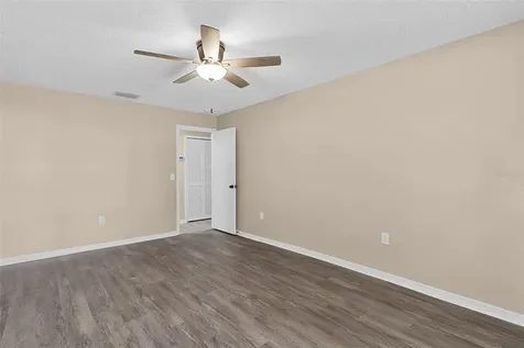 307 W Berckman Street Fruitland Park FL 34731