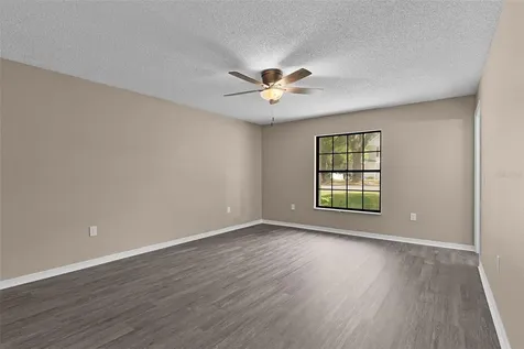 307 W Berckman Street Fruitland Park FL 34731