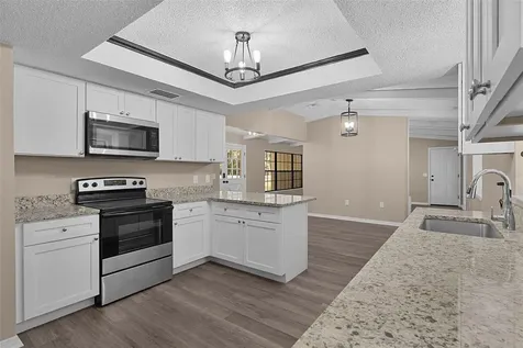 307 W Berckman Street Fruitland Park FL 34731