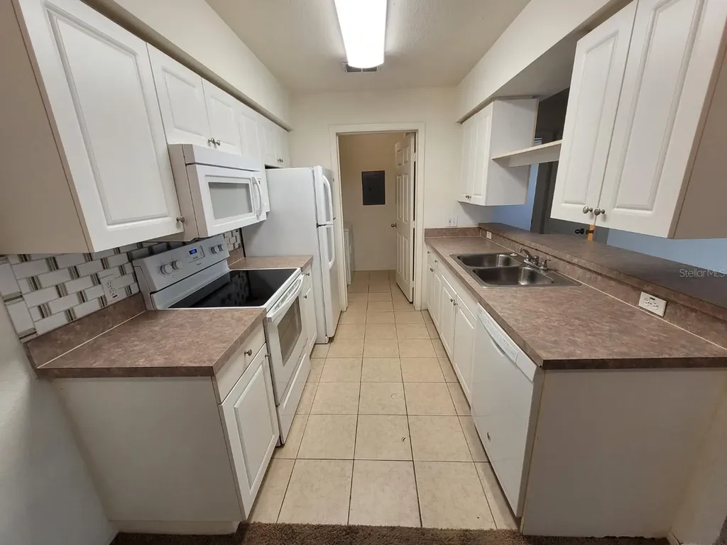 5914 Willow Ridge Drive Zephyrhills FL 33541