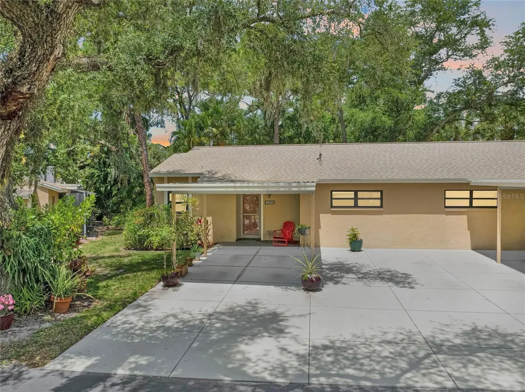 5033 Village Gardens Drive Sarasota FL 34234
