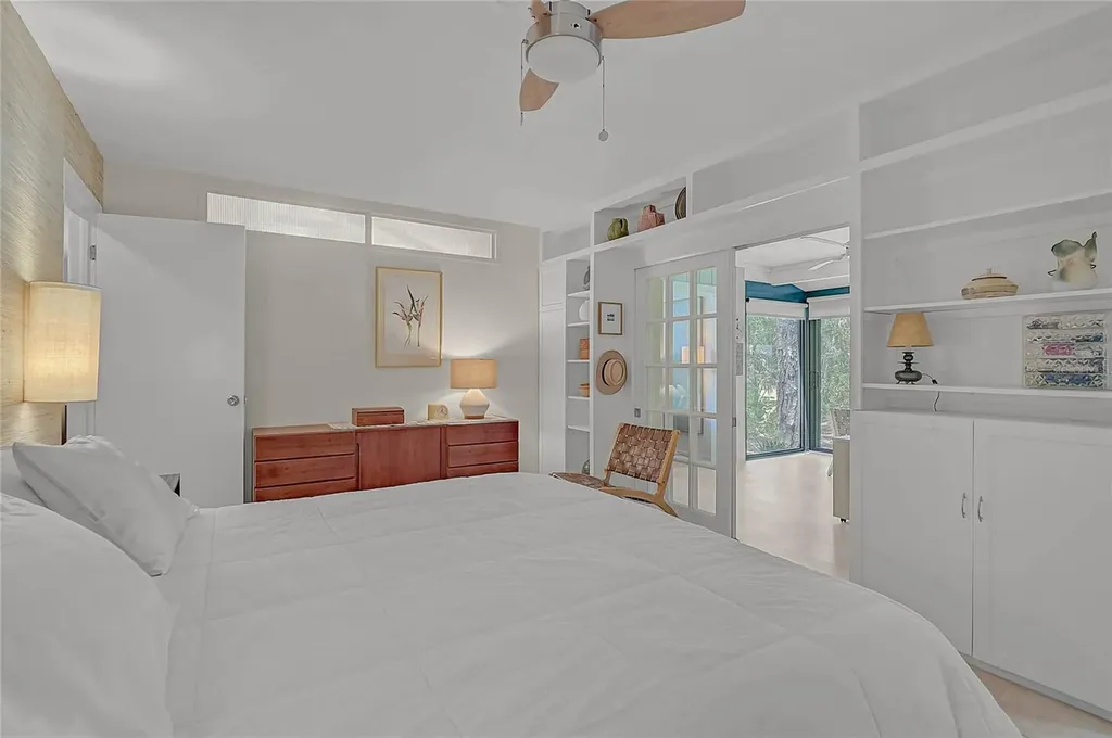 5033 Village Gardens Drive Sarasota FL 34234