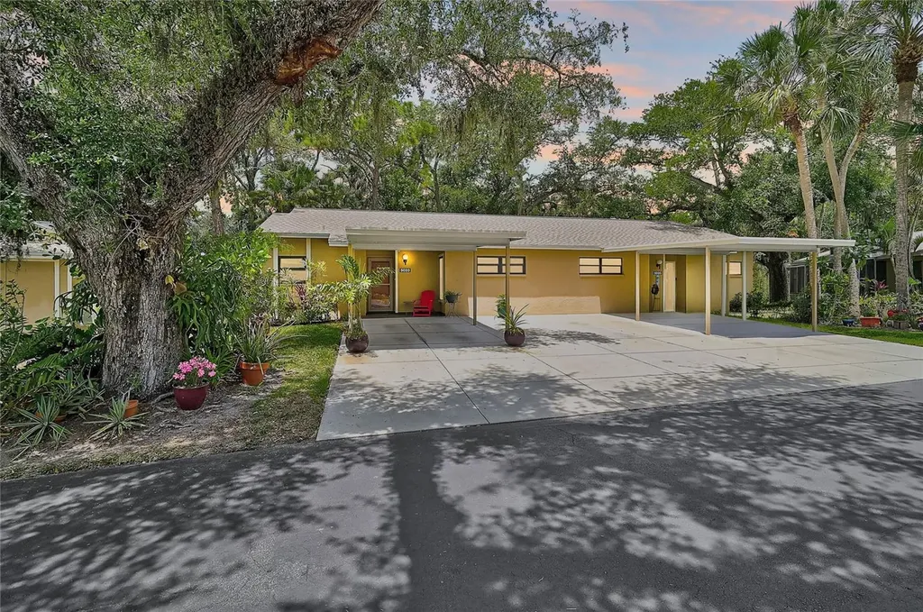 5033 Village Gardens Drive Sarasota FL 34234