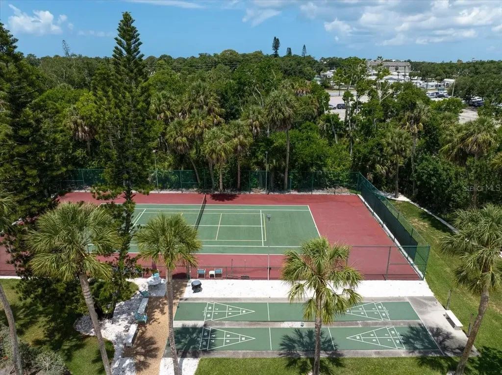 5033 Village Gardens Drive Sarasota FL 34234