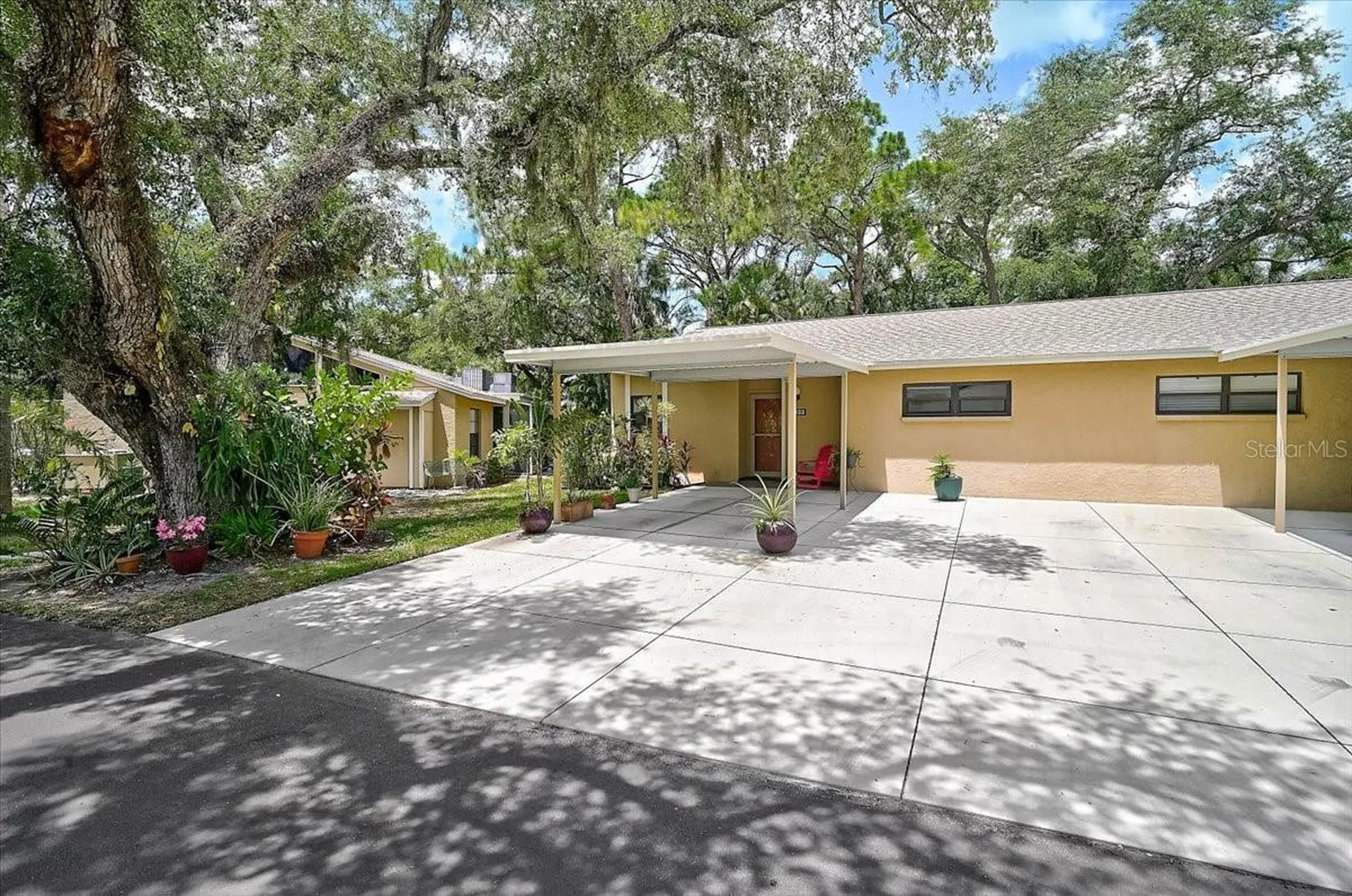 5033 Village Gardens Drive Sarasota FL 34234