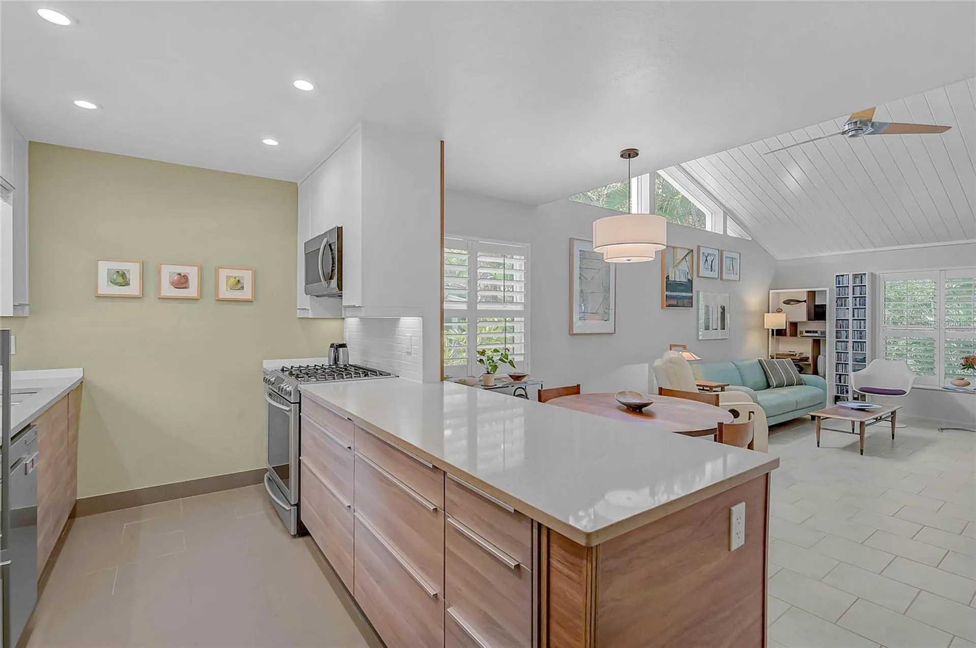 5033 Village Gardens Drive Sarasota FL 34234