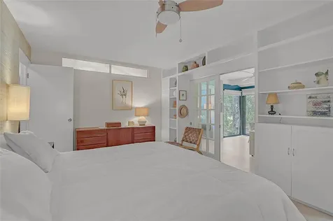 5033 Village Gardens Drive Sarasota FL 34234