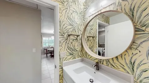 5033 Village Gardens Drive Sarasota FL 34234