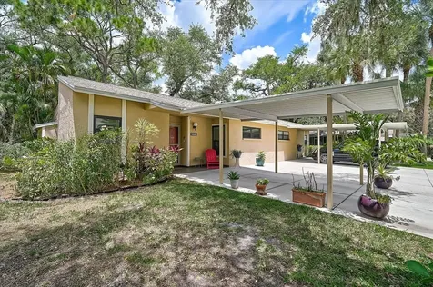 5033 Village Gardens Drive Sarasota FL 34234