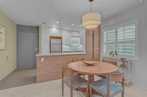 5033 Village Gardens Drive Sarasota FL 34234
