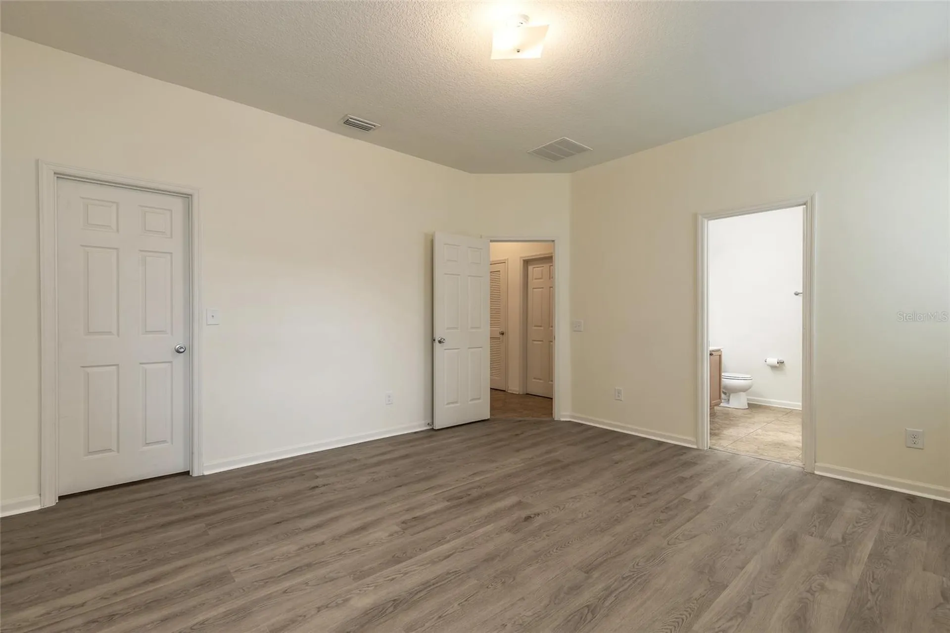 113 Gleneagle Grande Drive Daytona Beach FL 32124