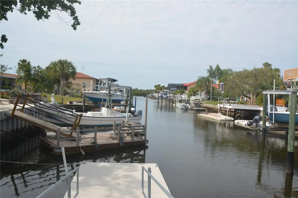 6101 Seabreeze Drive Port Richey FL 34668