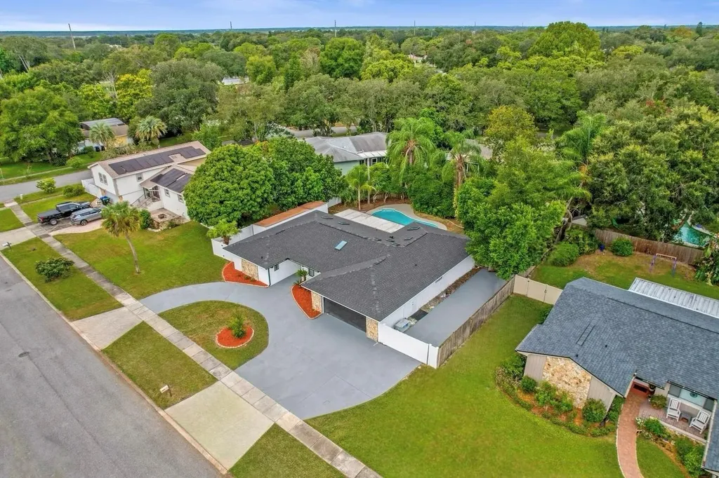 8241 Caraway Drive Orlando FL 32819