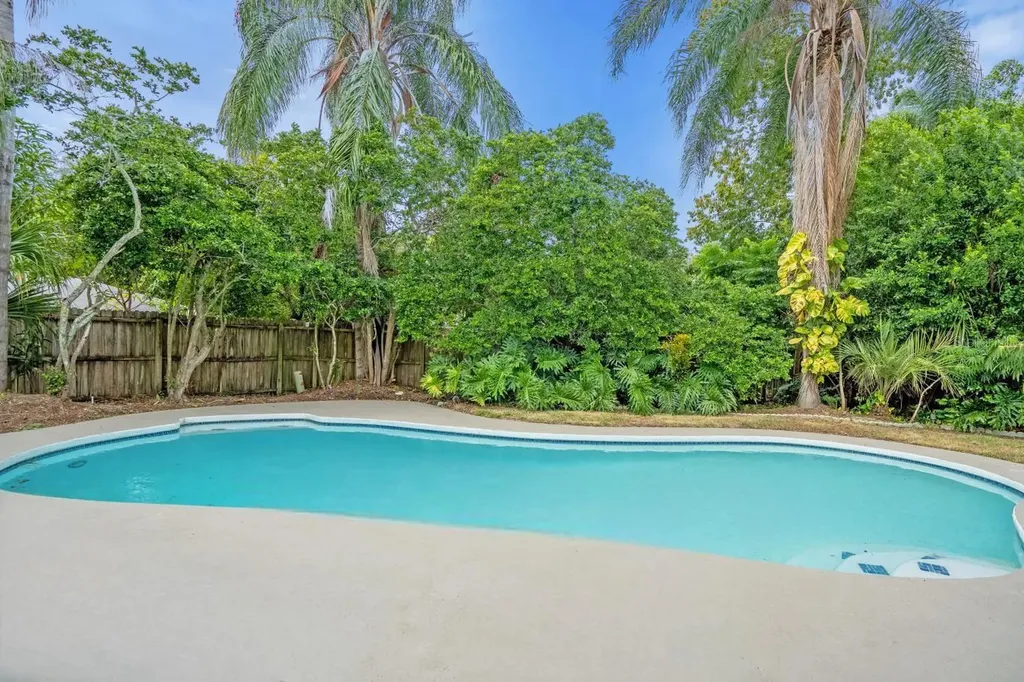 8241 Caraway Drive Orlando FL 32819