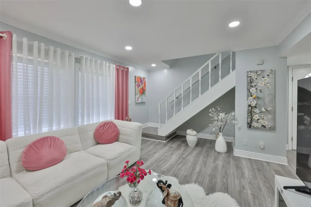 1865 Clearbrooke Drive Clearwater FL 33760