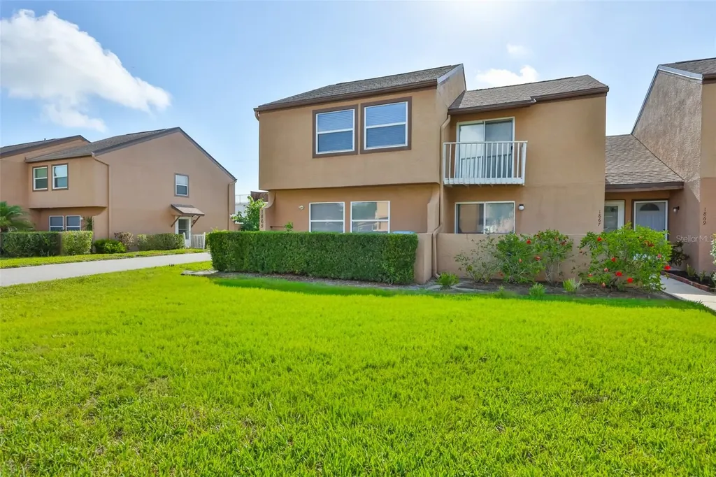 1865 Clearbrooke Drive Clearwater FL 33760