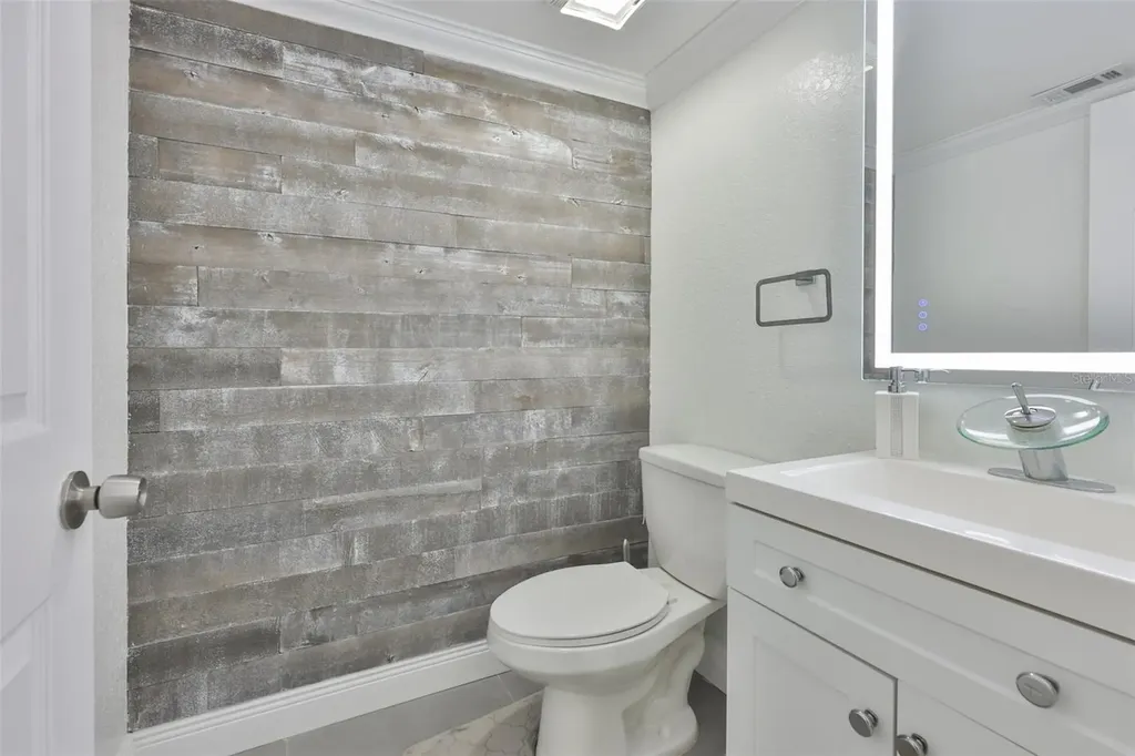 1865 Clearbrooke Drive Clearwater FL 33760
