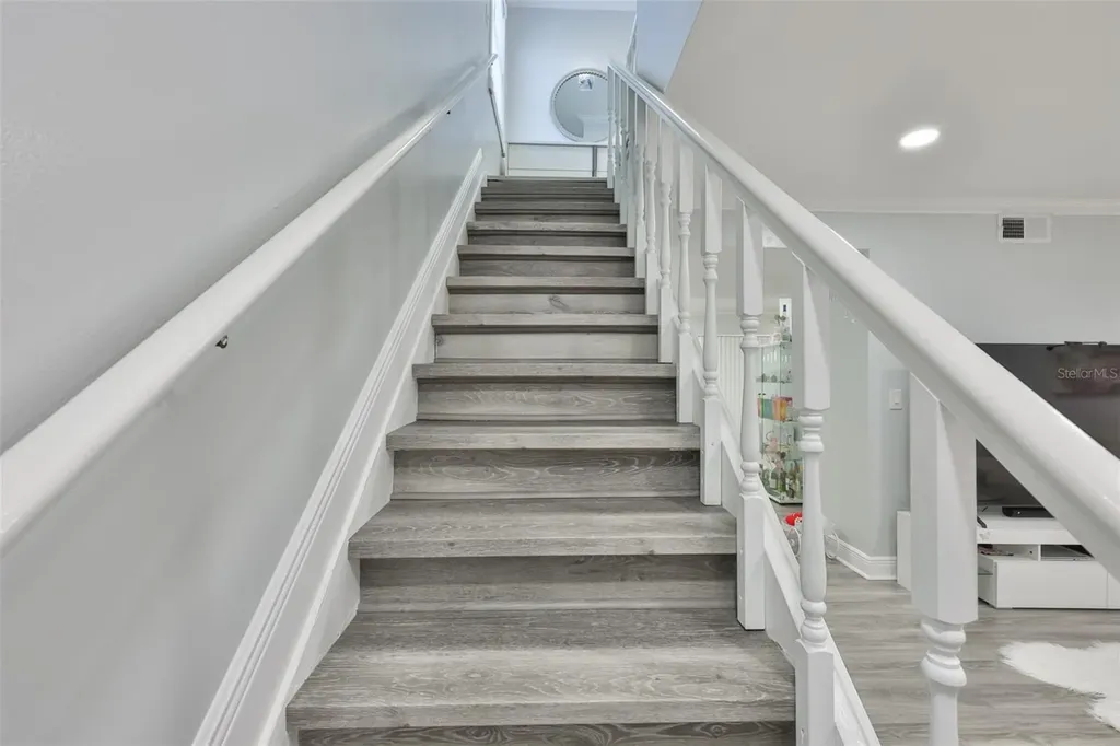 1865 Clearbrooke Drive Clearwater FL 33760