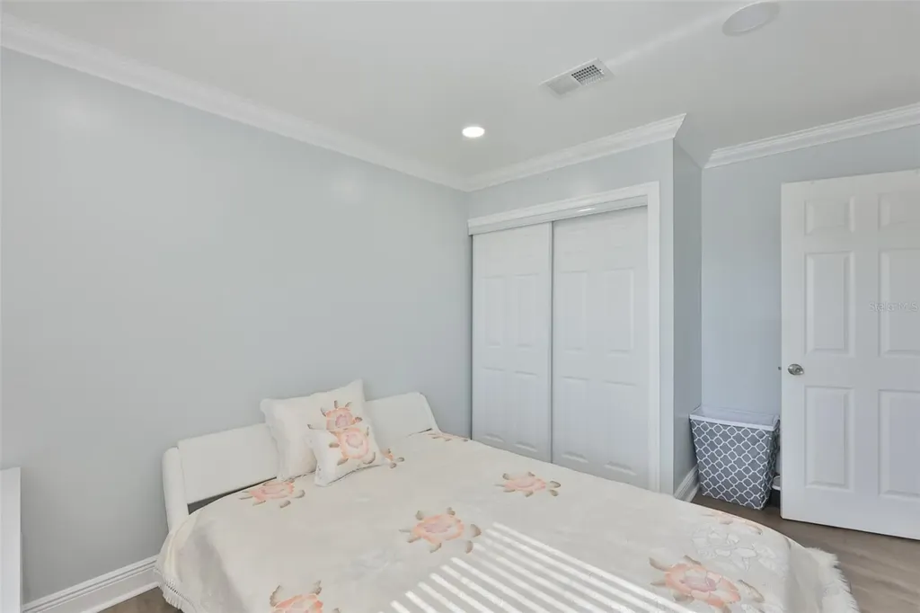 1865 Clearbrooke Drive Clearwater FL 33760