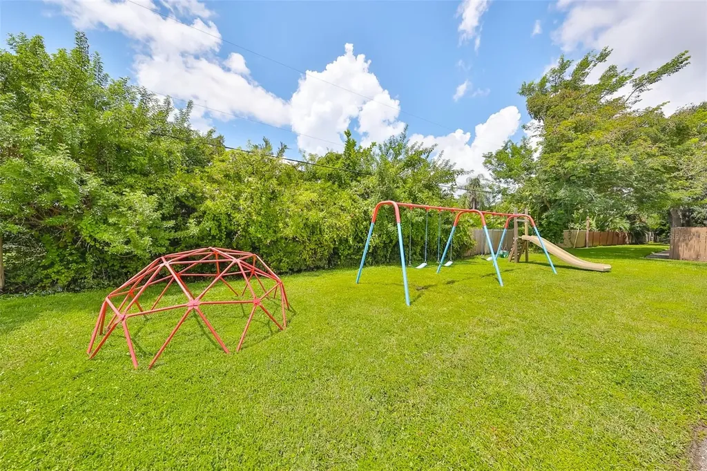 1865 Clearbrooke Drive Clearwater FL 33760