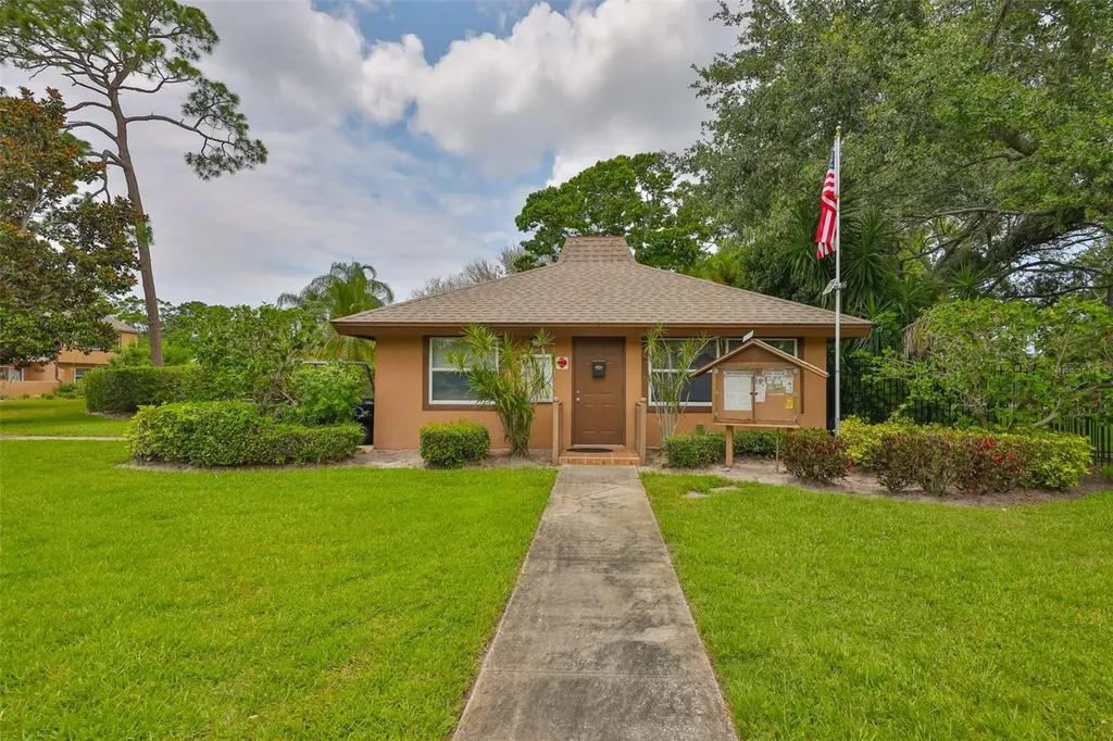 1865 Clearbrooke Drive Clearwater FL 33760