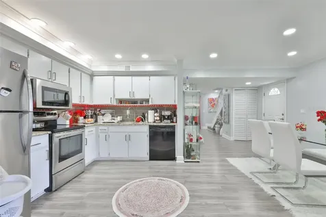 1865 Clearbrooke Drive Clearwater FL 33760
