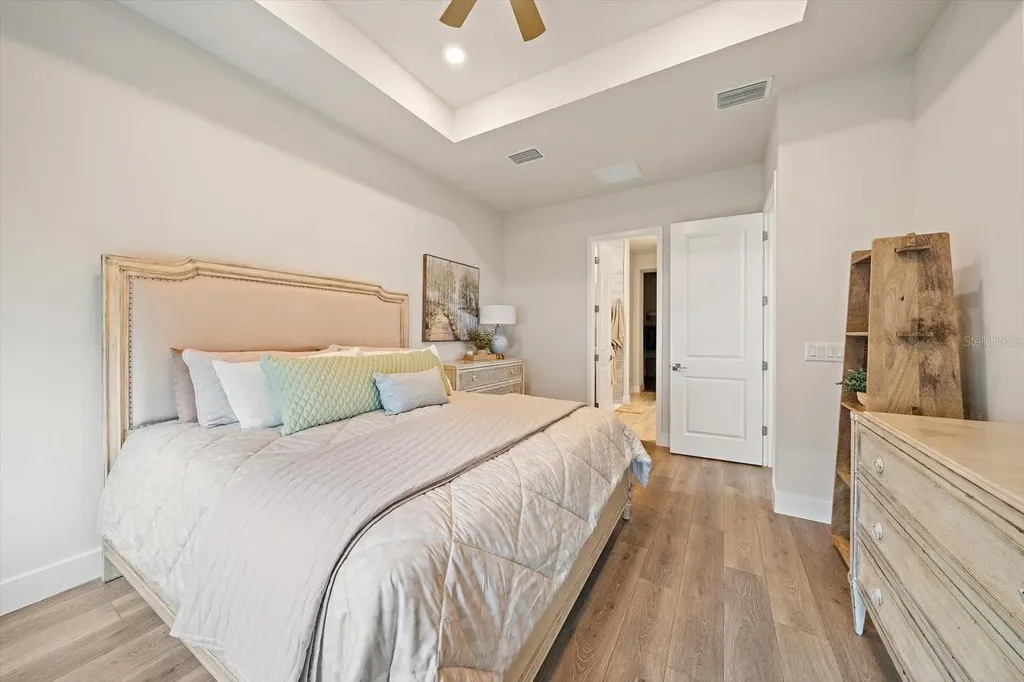1574 Running Tide Place Sarasota FL 34240
