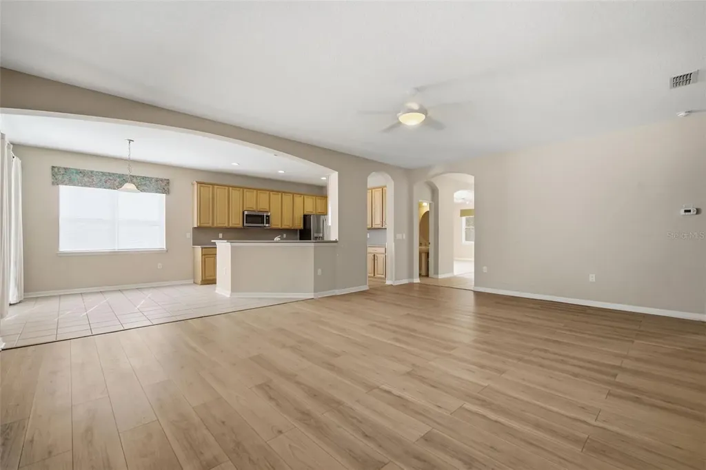 1520 Rhodeswell Lane Dover FL 33527