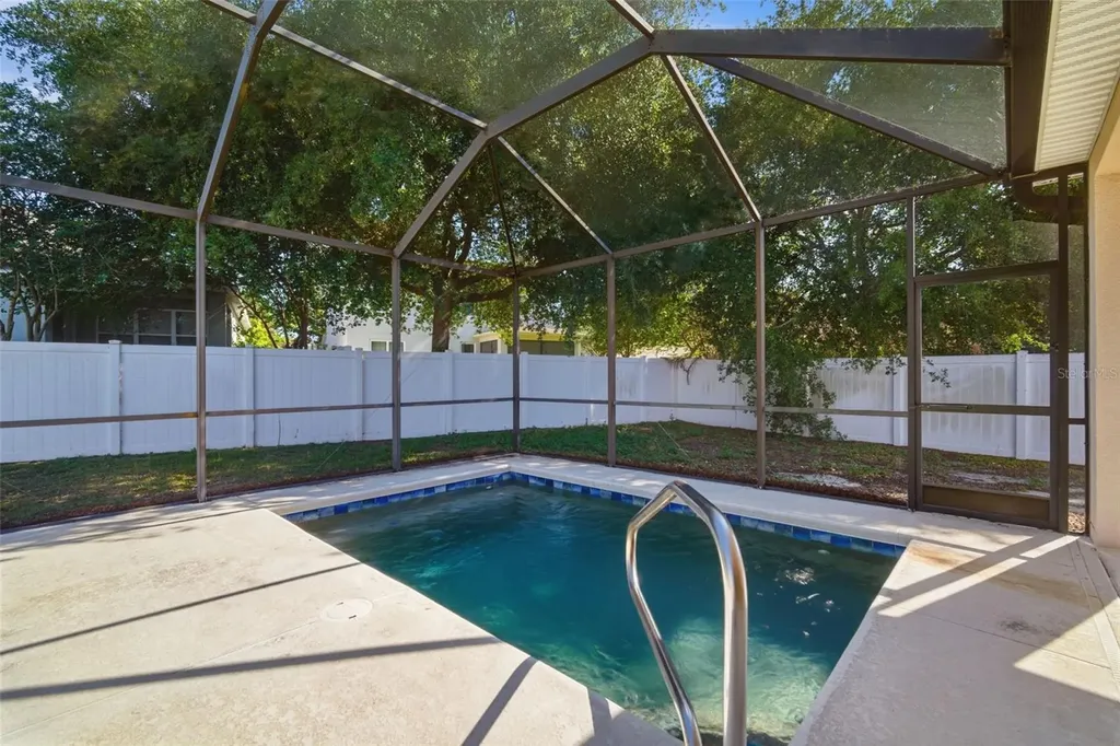 1520 Rhodeswell Lane Dover FL 33527