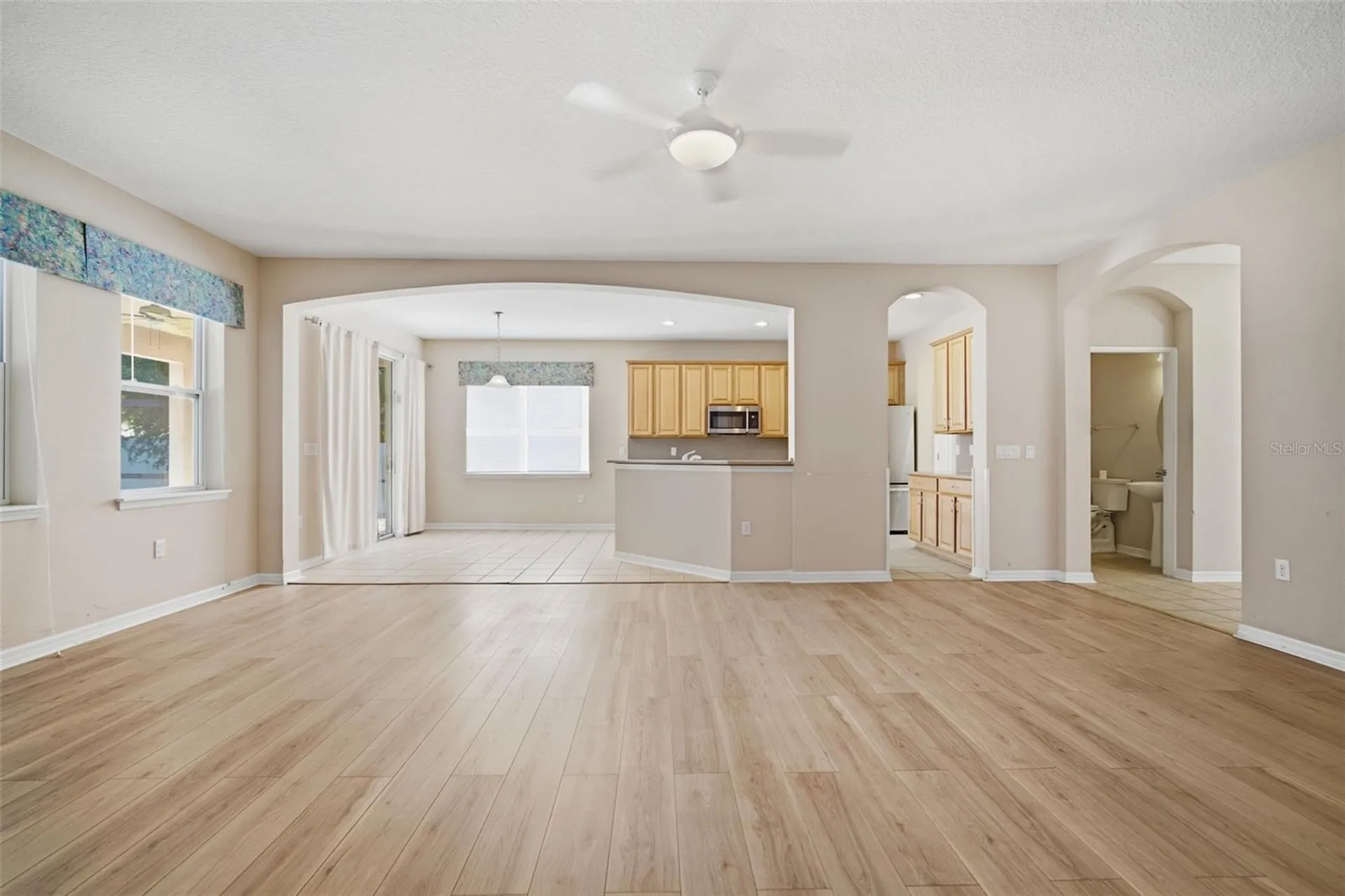 1520 Rhodeswell Lane Dover FL 33527