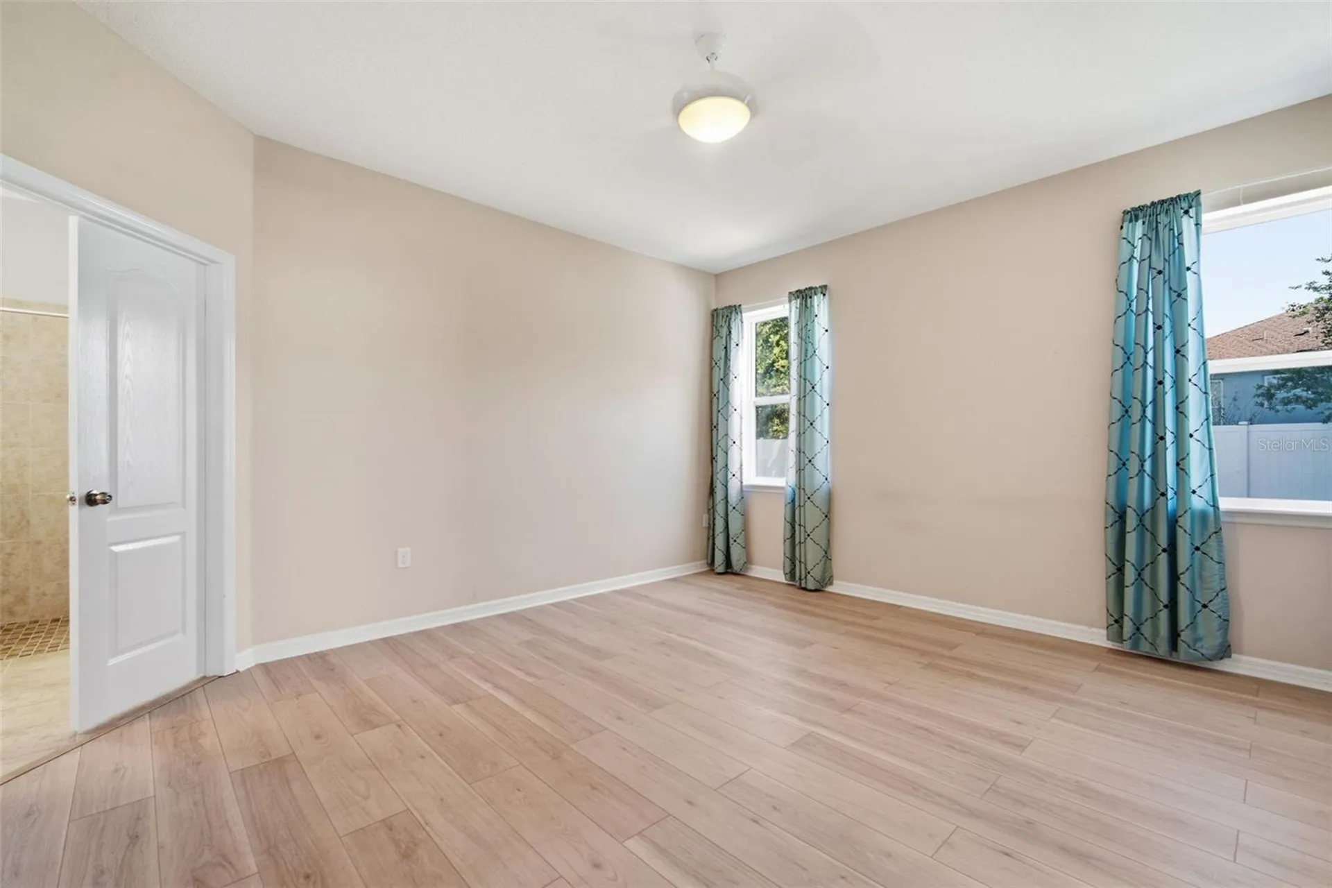 1520 Rhodeswell Lane Dover FL 33527