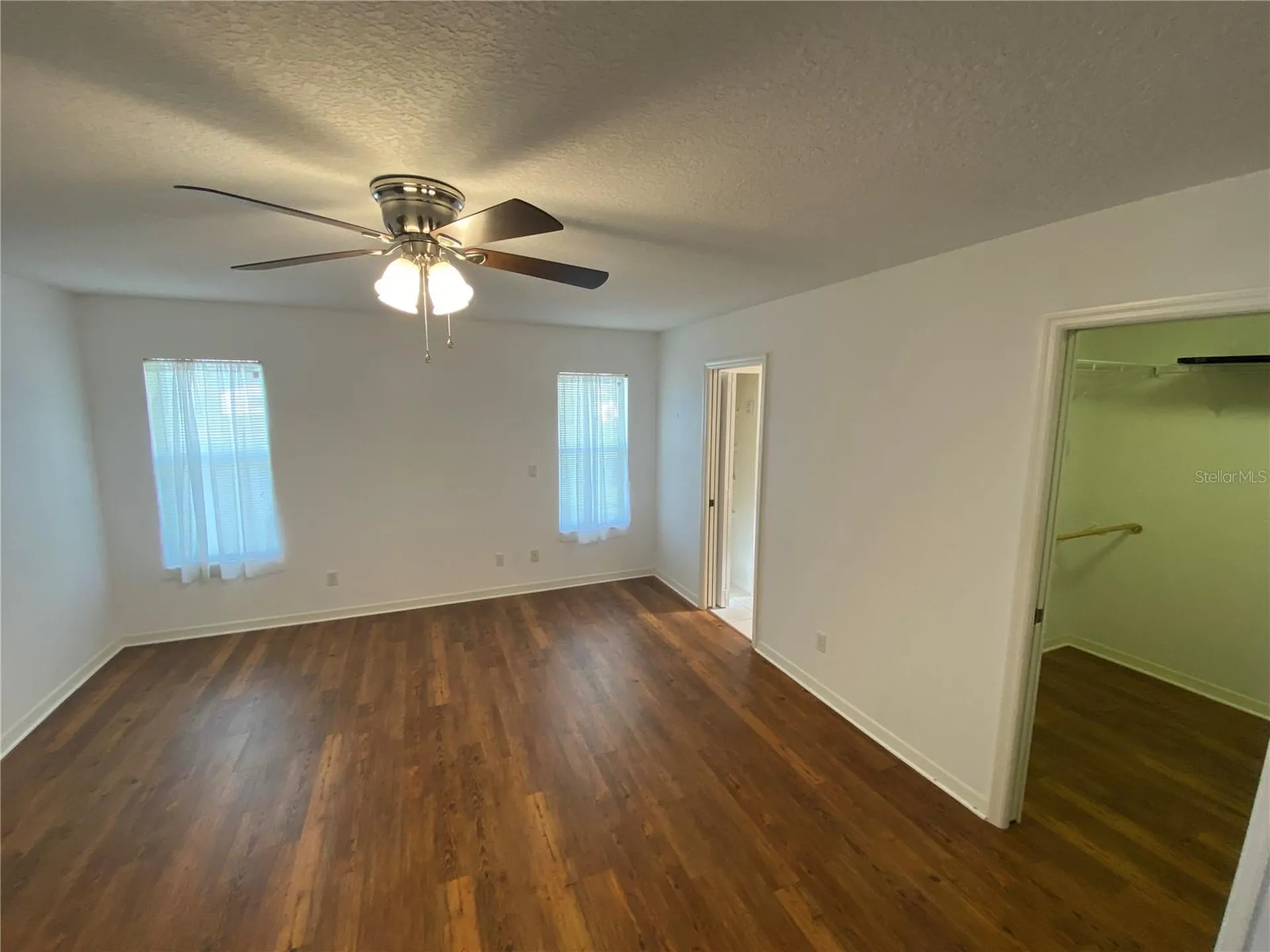 26840 Racquet Circle Leesburg FL 34748
