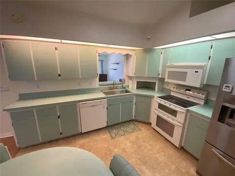 26840 Racquet Circle Leesburg FL 34748