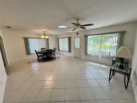 26840 Racquet Circle Leesburg FL 34748