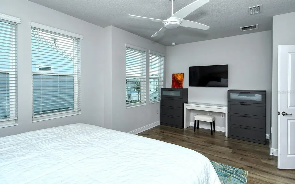 2300 Lindstrom Street Sarasota FL 34237