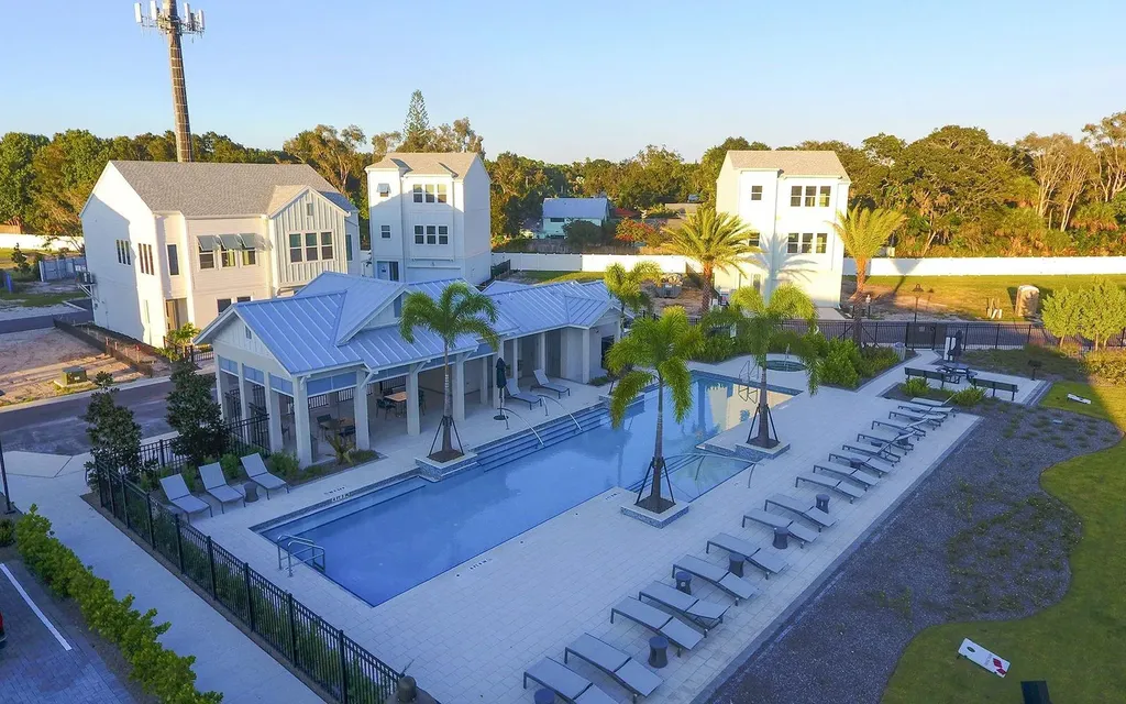 2300 Lindstrom Street Sarasota FL 34237