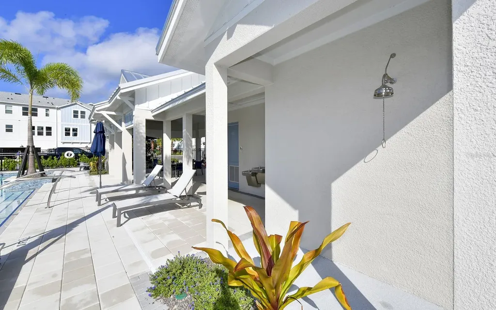 2300 Lindstrom Street Sarasota FL 34237