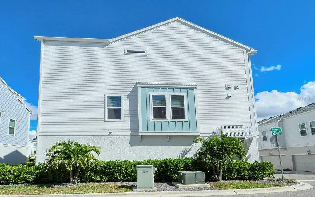 2300 Lindstrom Street Sarasota FL 34237