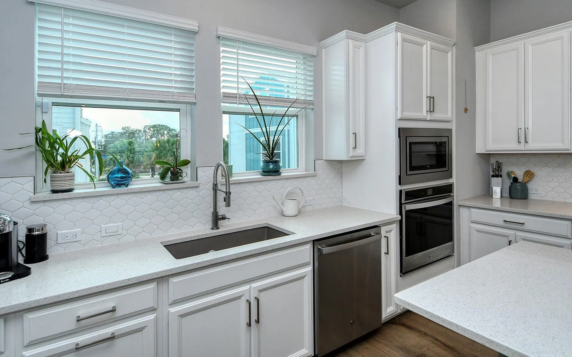 2300 Lindstrom Street Sarasota FL 34237