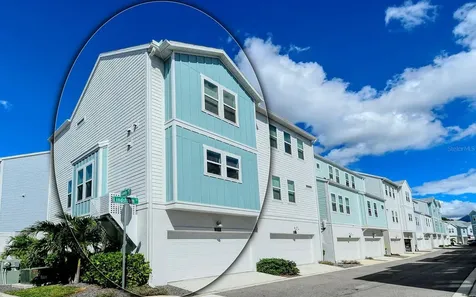 2300 Lindstrom Street Sarasota FL 34237