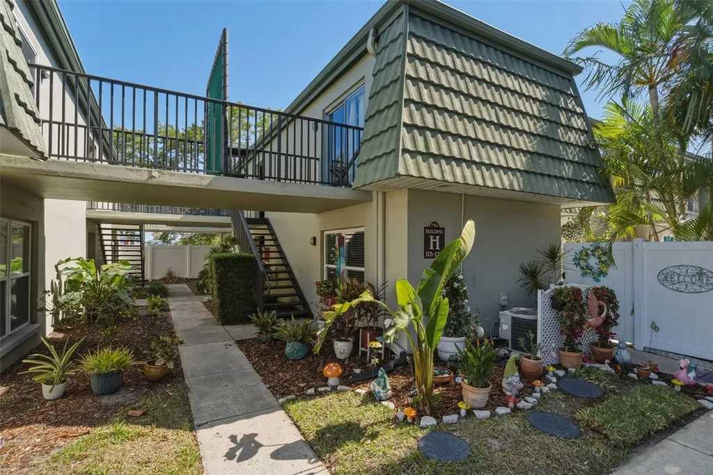 1799 N Highland Avenue Clearwater FL 33755
