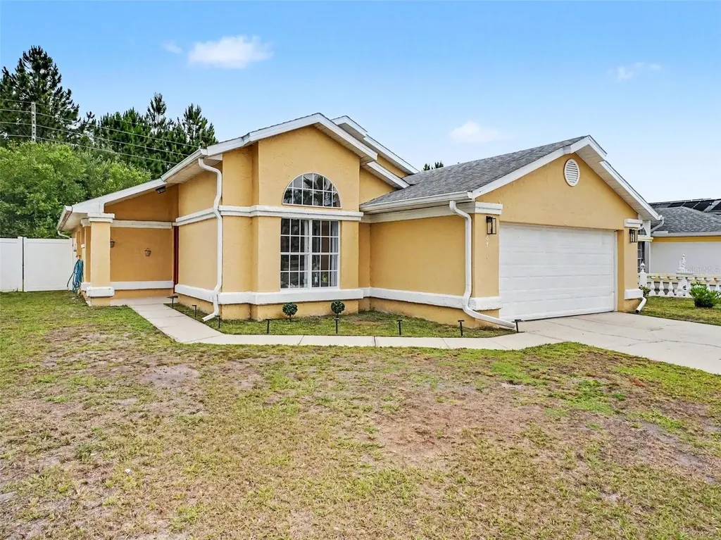 184 Coral Reef Circle Kissimmee FL 34743