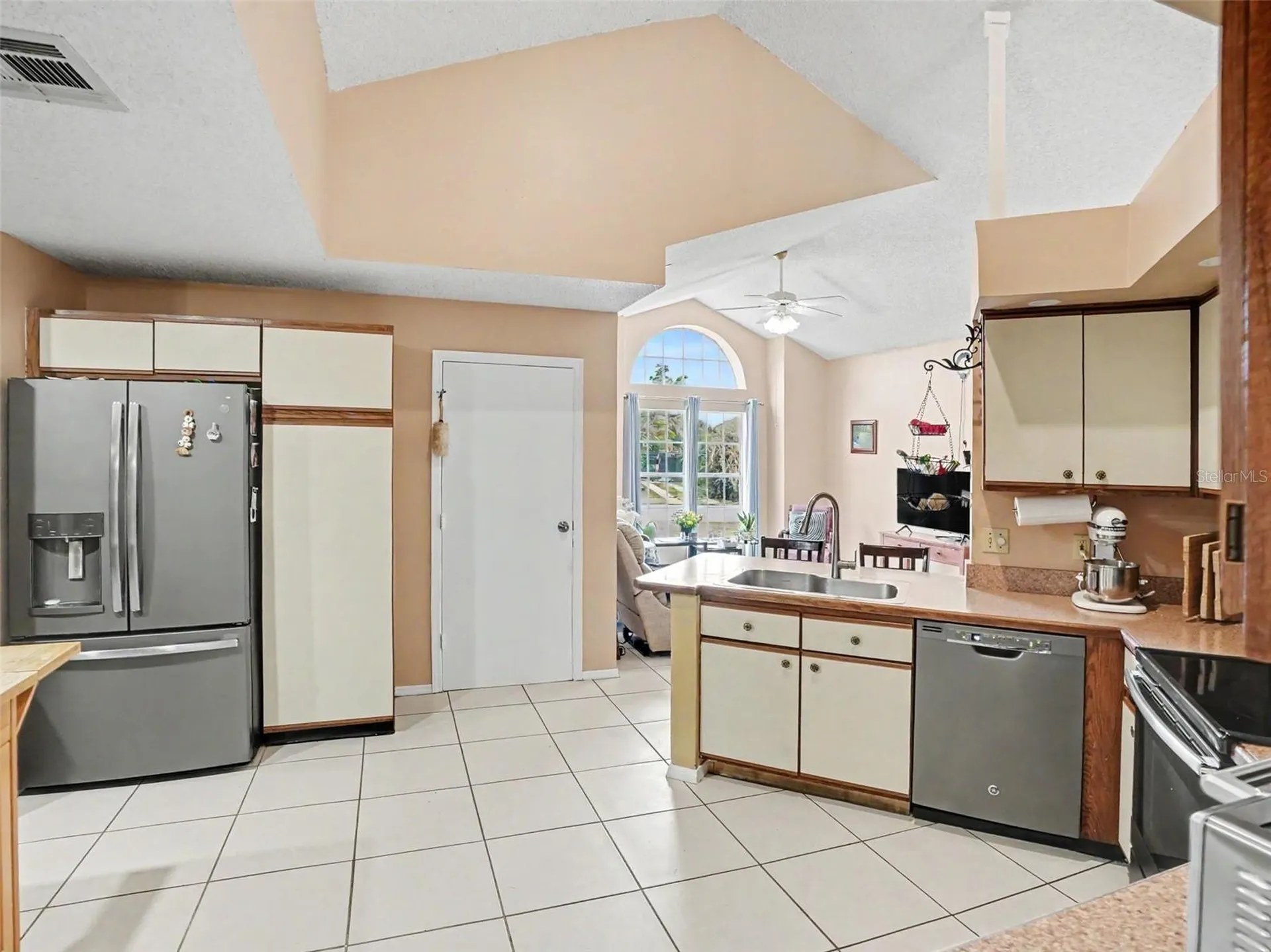 184 Coral Reef Circle Kissimmee FL 34743