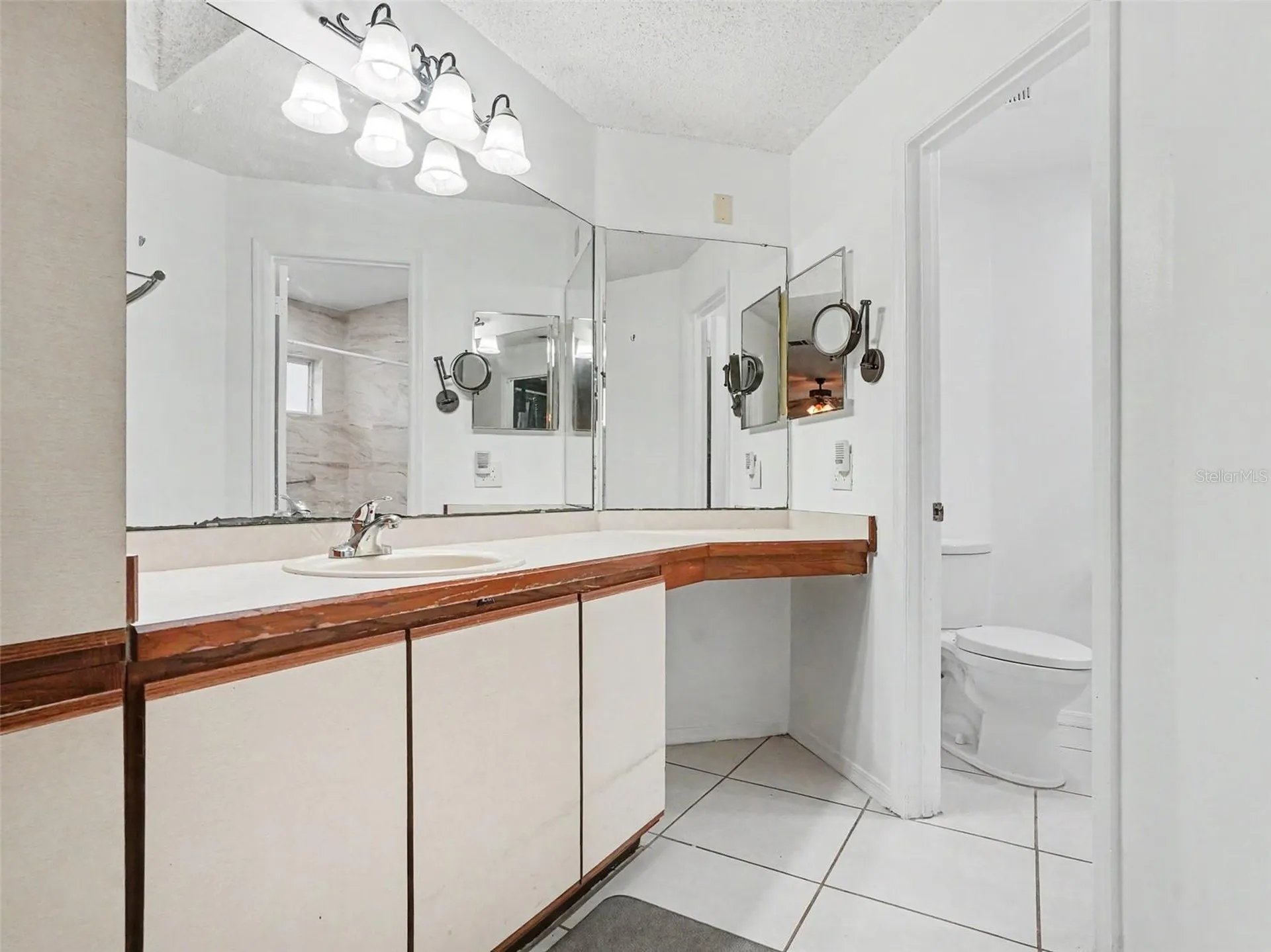 184 Coral Reef Circle Kissimmee FL 34743