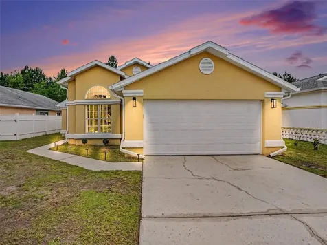 184 Coral Reef Circle Kissimmee FL 34743