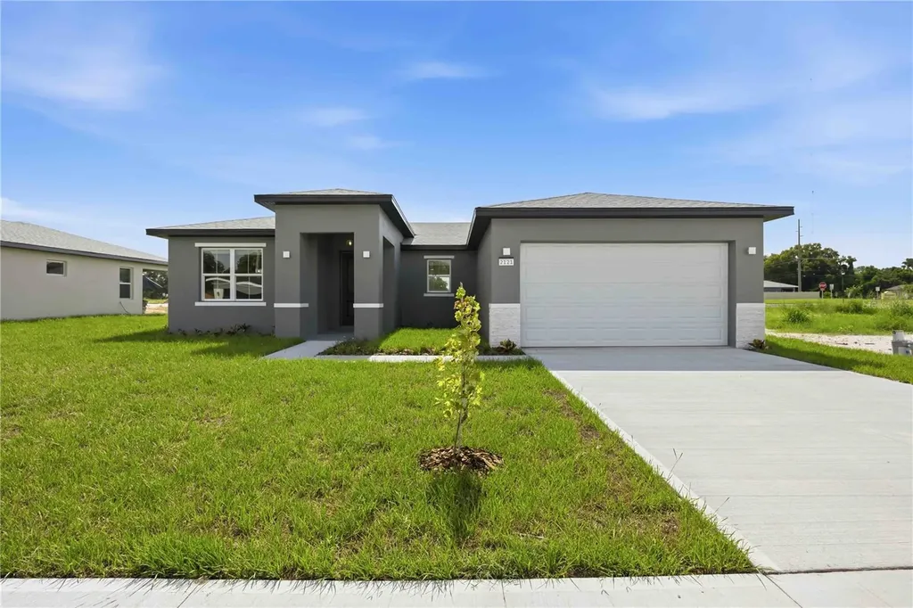 2121 River Hawk Loop Winter Haven FL 33880