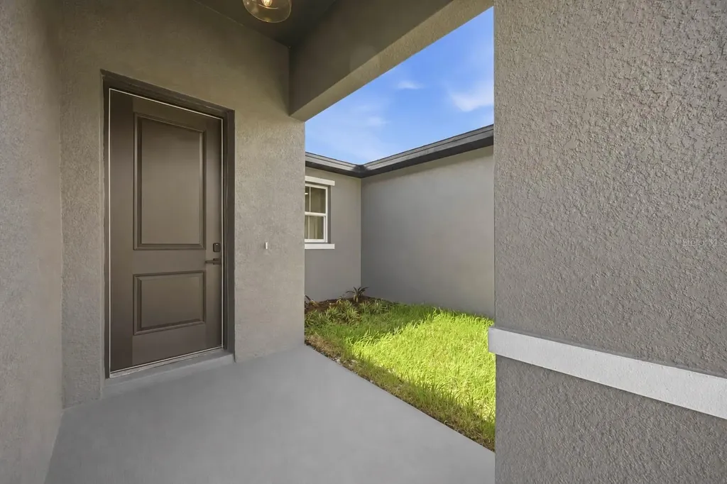 2121 River Hawk Loop Winter Haven FL 33880