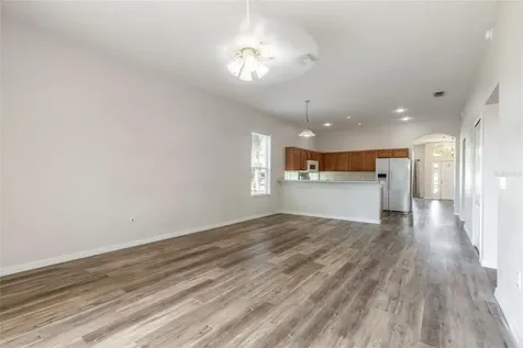 122 Spring Glen Drive Debary FL 32713