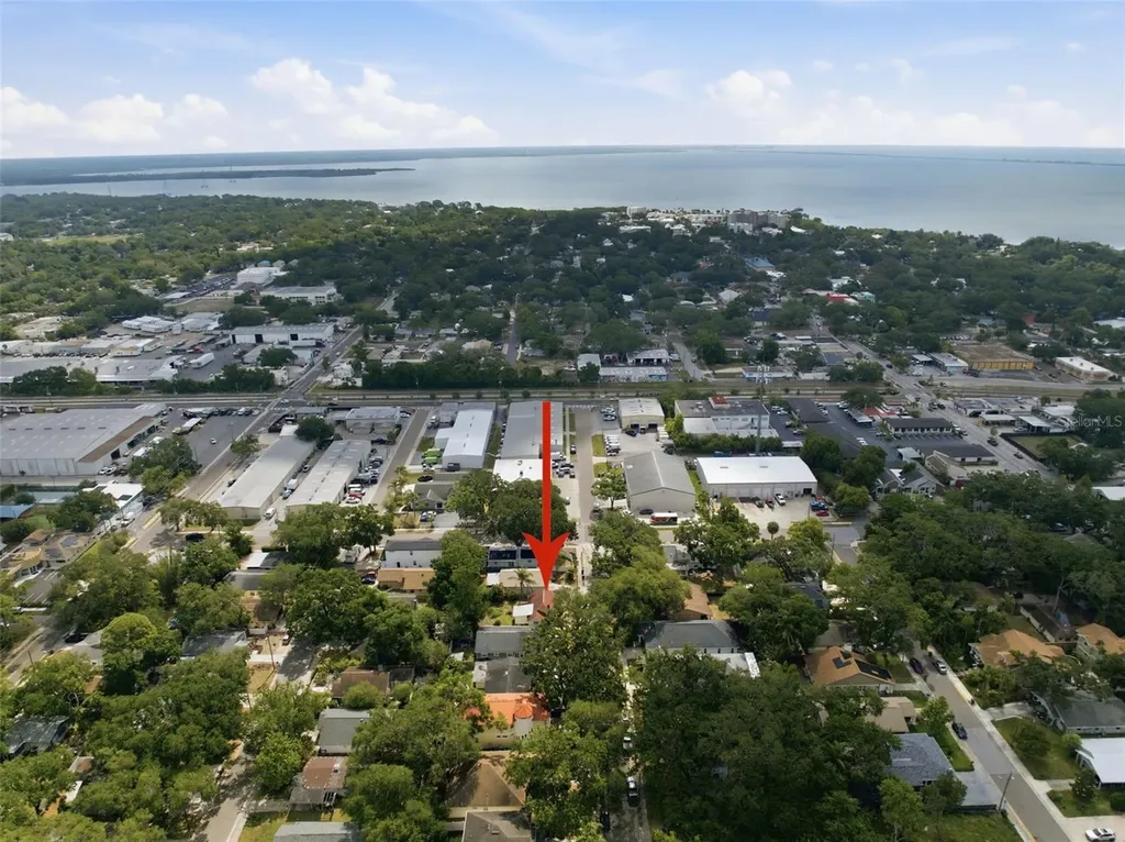 1025 3rd Street N Safety Harbor FL 34695